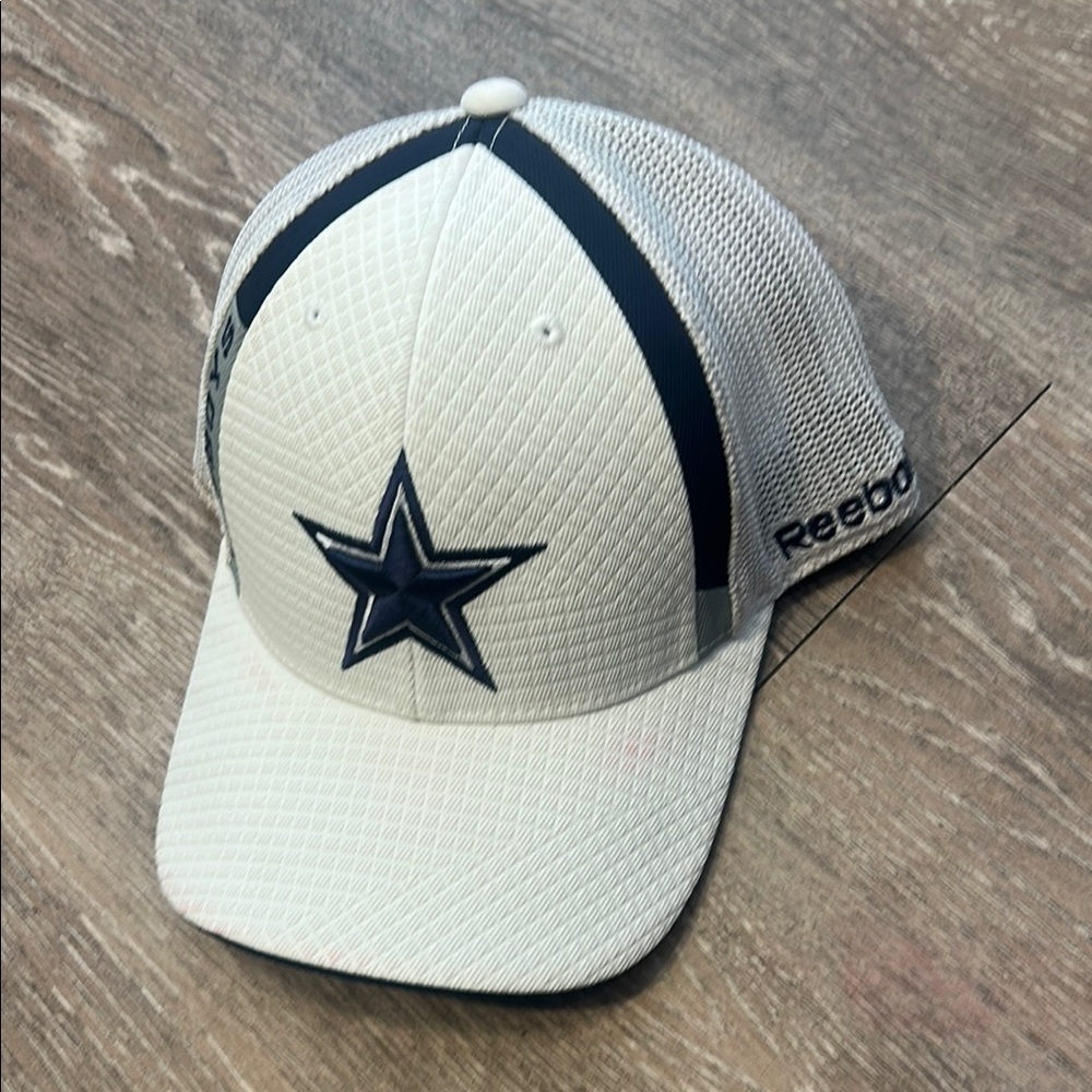 Reebok Dallas Cowboys fitted hat